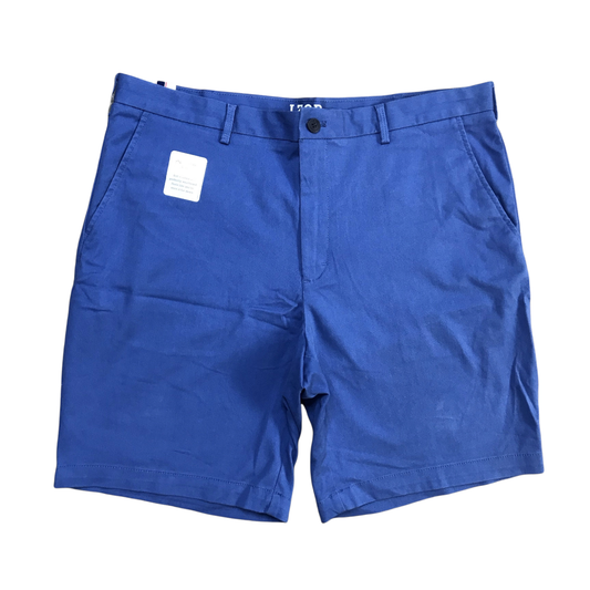 IZOD Walkshorts